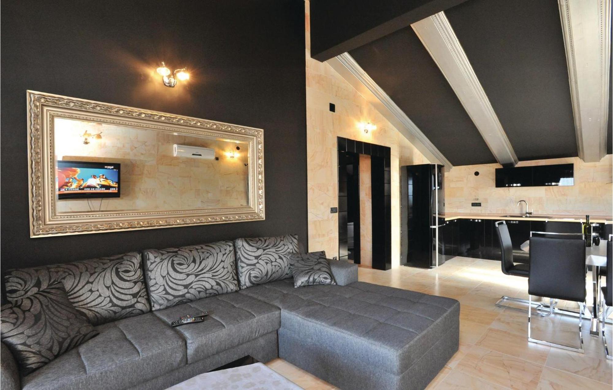 Amazing Home In Kastel Stari With House Sea View Kastela Luaran gambar